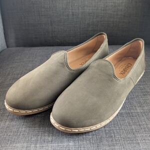 Charix Size EU 37.5 / US 7 or 7.5 Olive Green Loafers